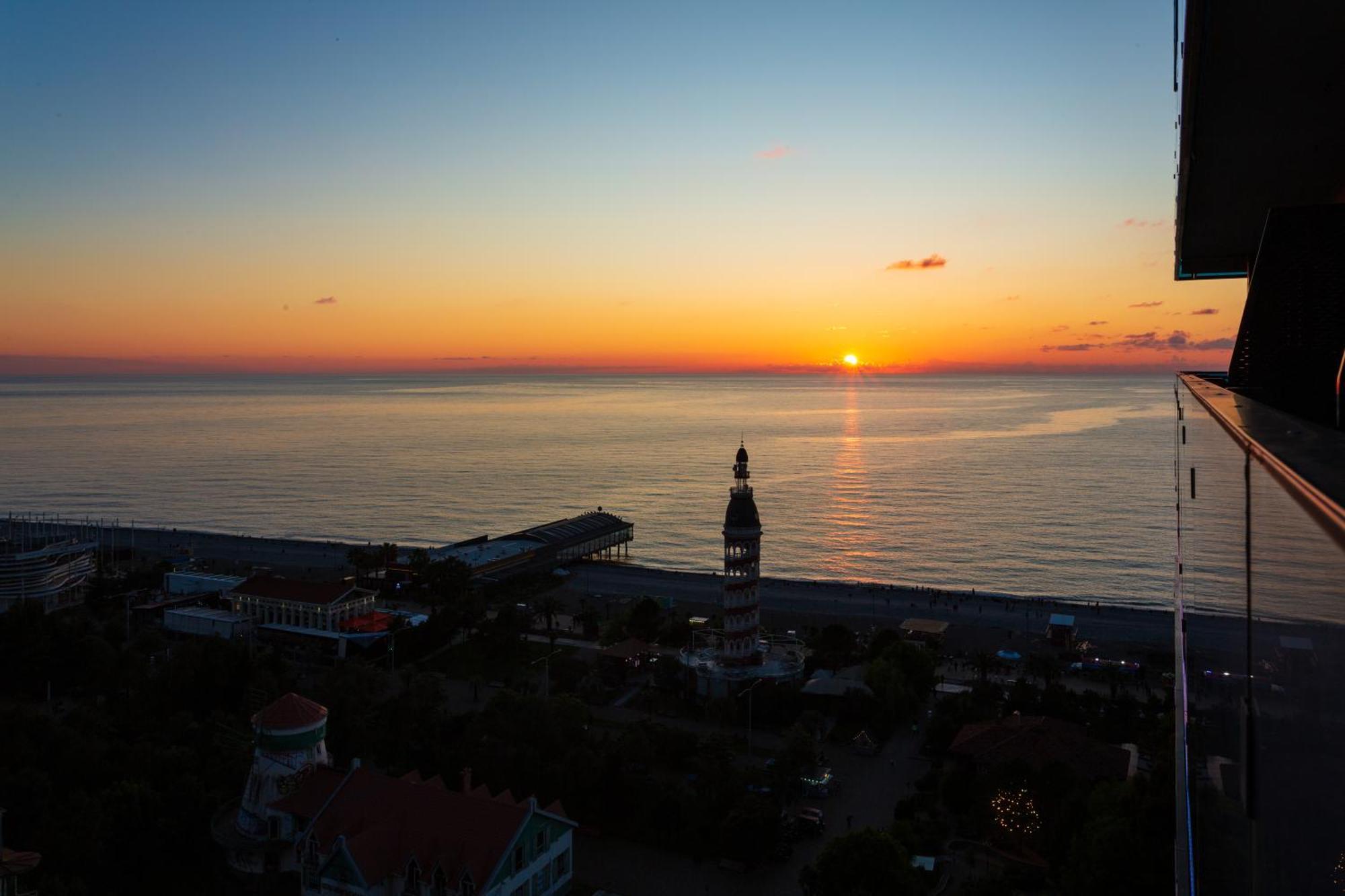 Seaside Batumi Appartement Buitenkant foto